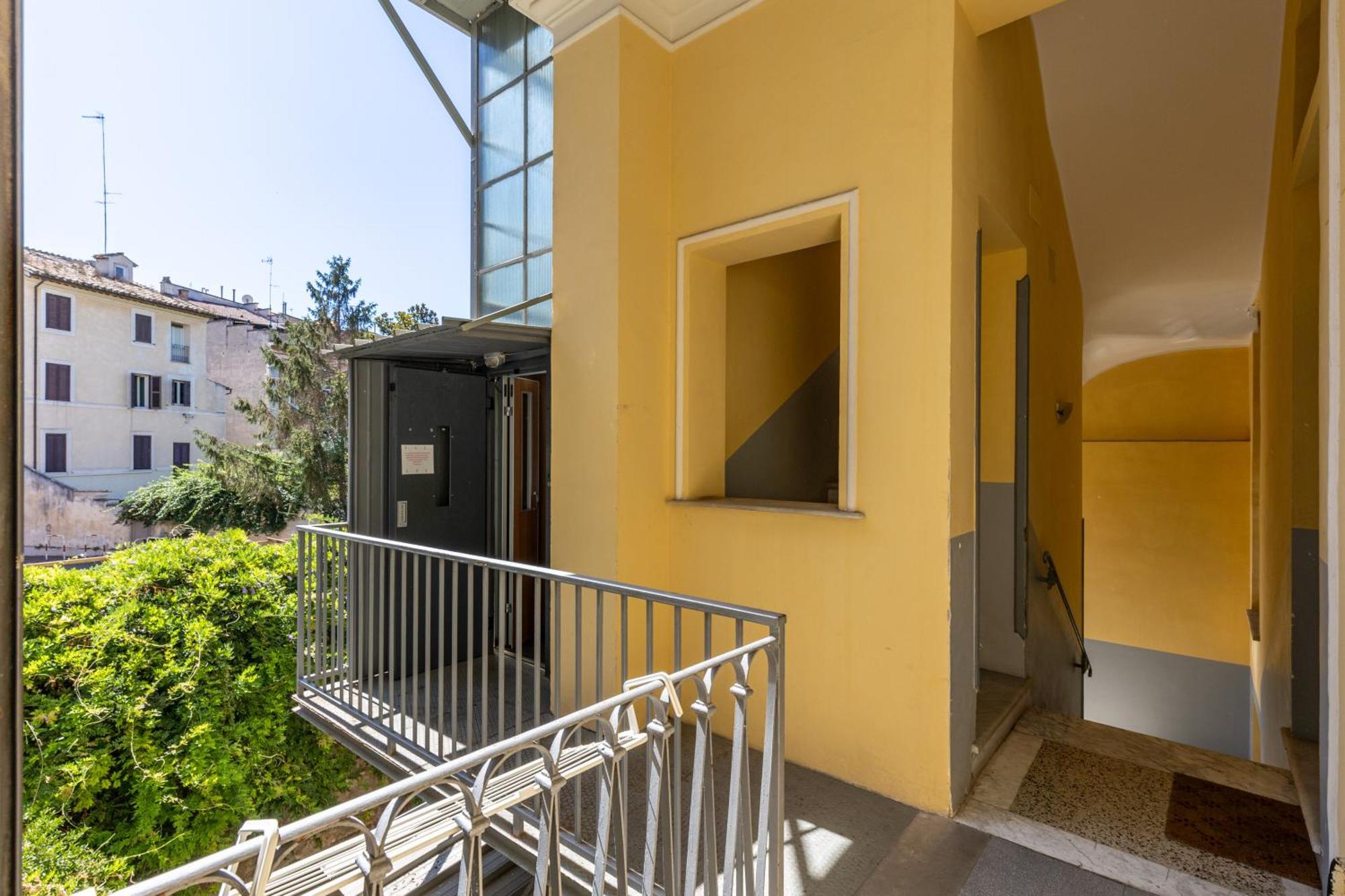 151 - Center Apartamento